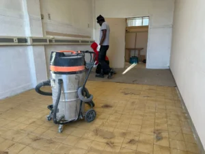 Enlèvement de moquette et rénovation de carrelage 03